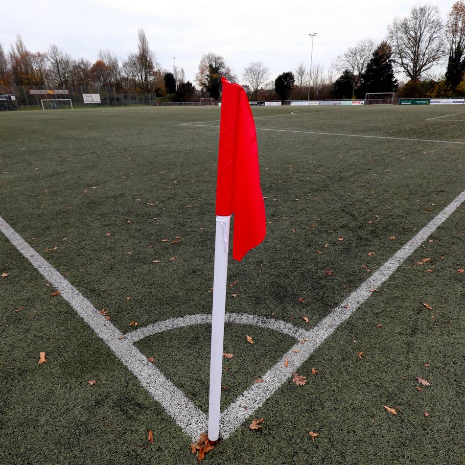 Kunstrasenplatz in Lüttingen: Xantens Politik gibt Stadt grünes Licht für Sanierung von Sportplatz