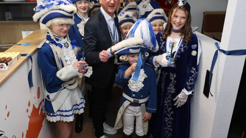 Hofburg für Kinderprinzenpaar in Mönchengladbach: Awo bietet wieder den Rückzugsort für Karnevalskinder