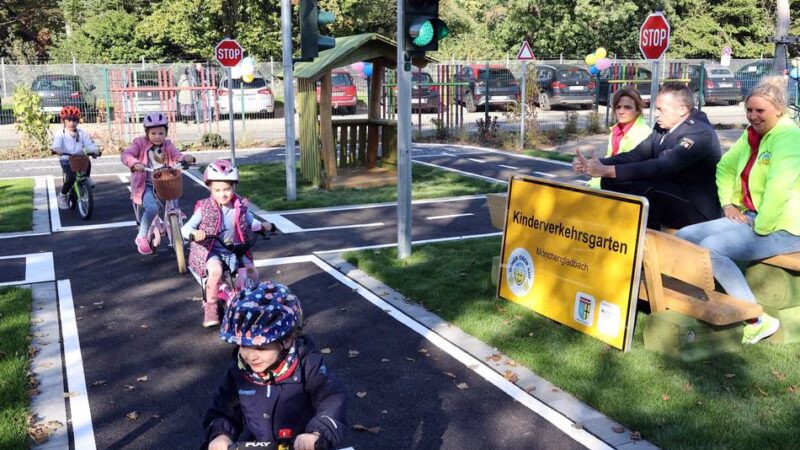 Kinderverkehrsgarten in Mönchengladbach: Ausgezeichnet – Verkehrserziehung schon auf dem Laufrad