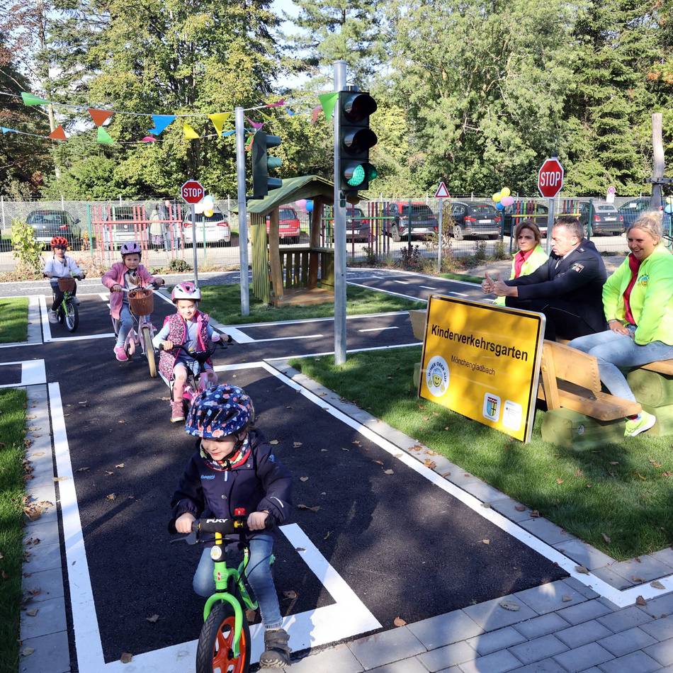 Kinderverkehrsgarten in Mönchengladbach: Ausgezeichnet – Verkehrserziehung schon auf dem Laufrad