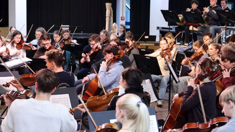 Bundesjugendorchester in Mönchengladbach: „Nordlichter und Feuervogel“ an der Marienschule