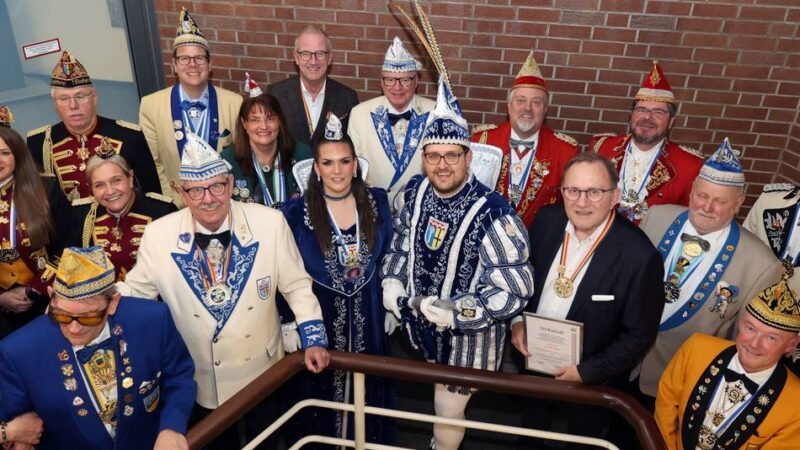 Karnevalistischer Ehrenabend in Mönchengladbach: Viele Auszeichnungen und drei neue „Ritter“ am Linken Niederrhein