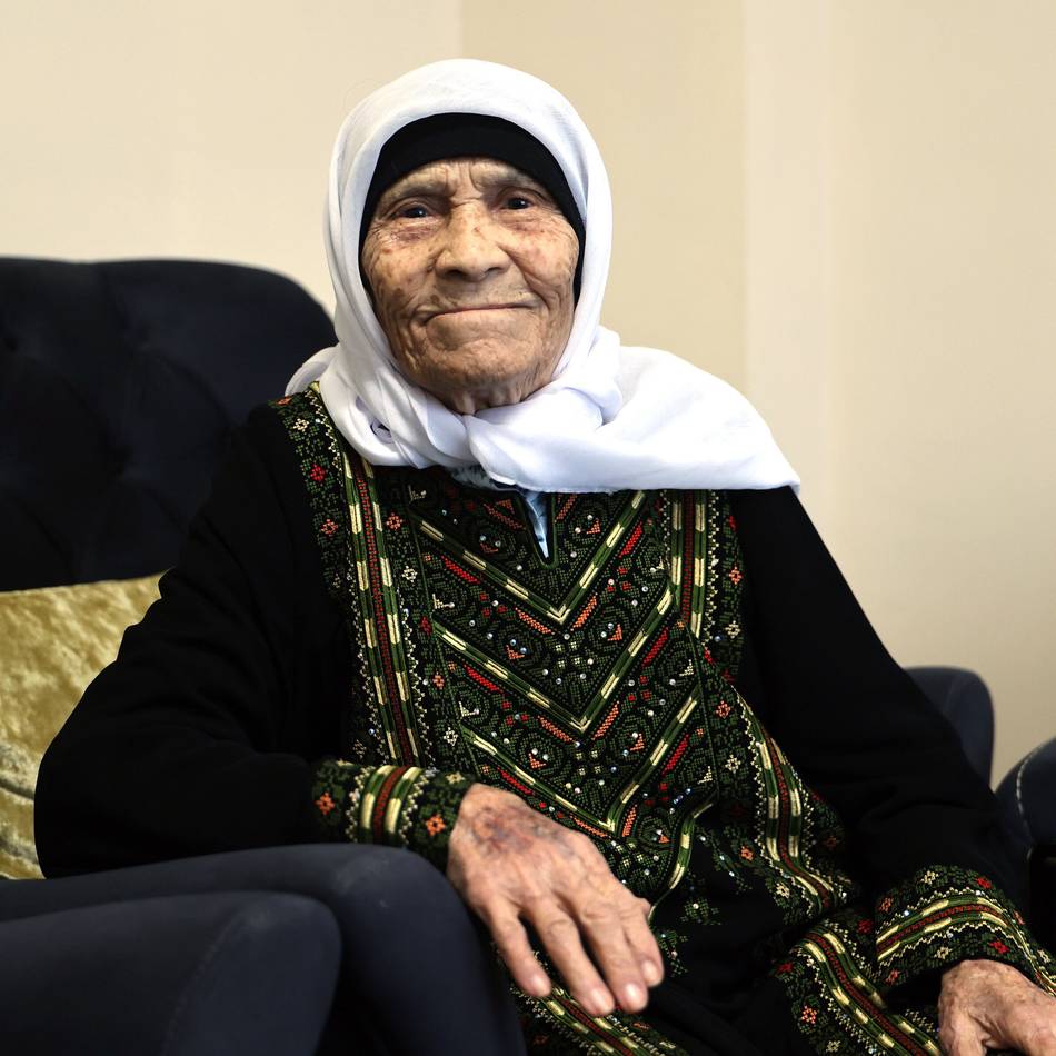 Am Neujahrstag 2026: Syrerin feiert 100. Geburtstag in Mönchengladbach