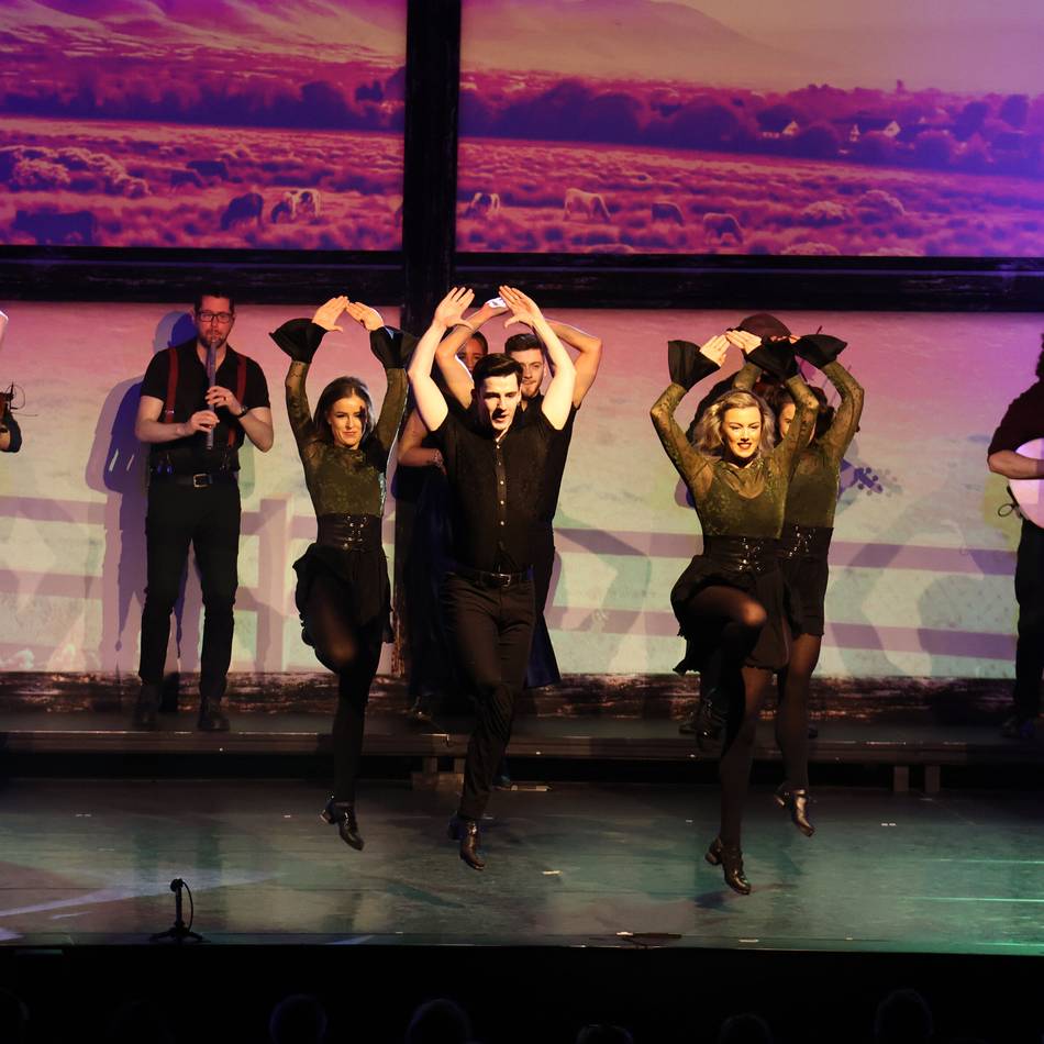Tanzshow begeistert in Mönchengladbach: „Rhythm of the Dance“ entführt 500 Zuschauer in die irische Kultur