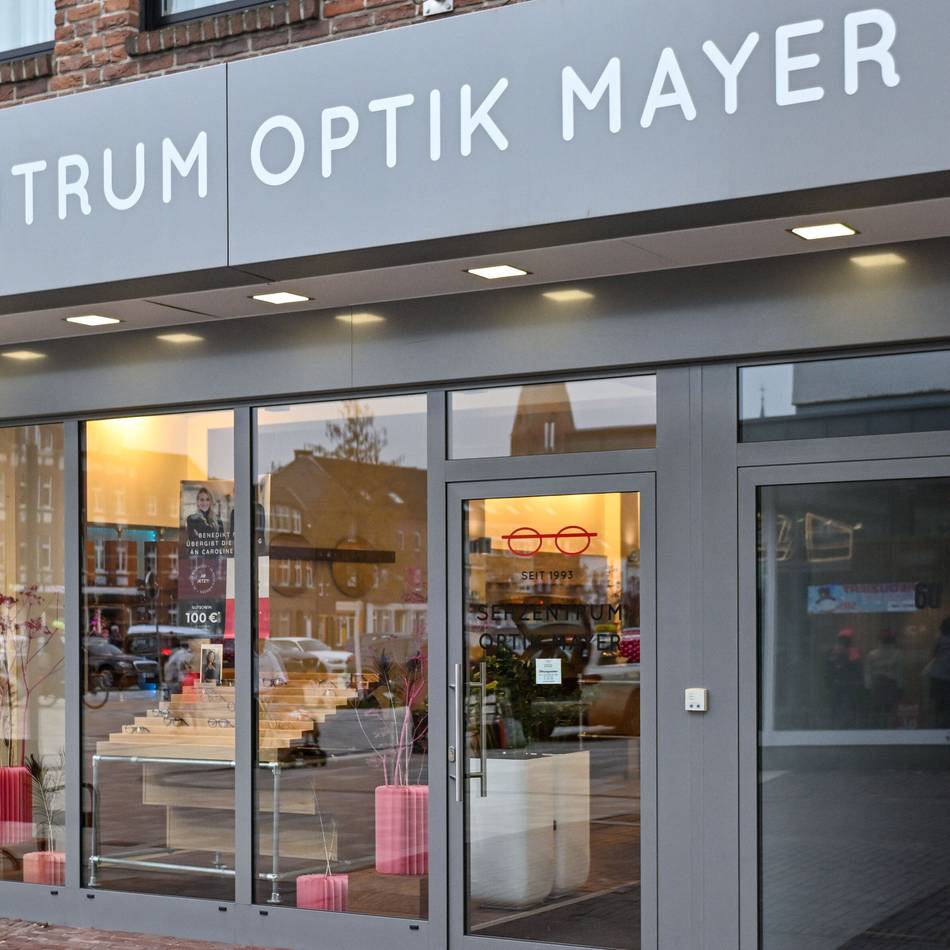 Geschäft in Kevelaer: Sehzentrum Optik Mayer – Inhaberwechsel, aber der Name bleibt