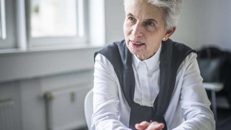 Strack-Zimmermann am Düsseldorfer Airport: Die härteste Flughafentesterin des Landes