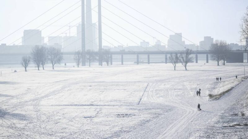 Schnee, Regen, Minusgrade: Gefühlt wird es in Düsseldorf bis zu -9 Grad kalt