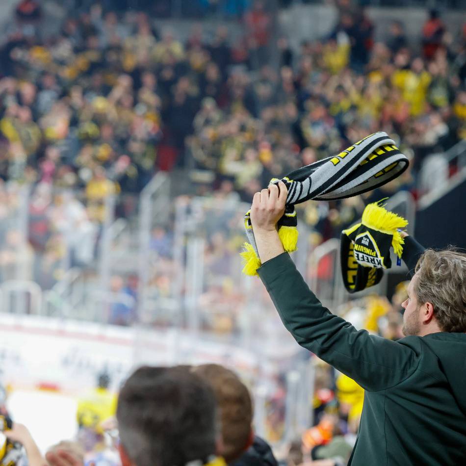 Getränkeverbot beim Derby in Düsseldorf: Das Vorgehen der DEG ist inkonsequent und fragwürdig