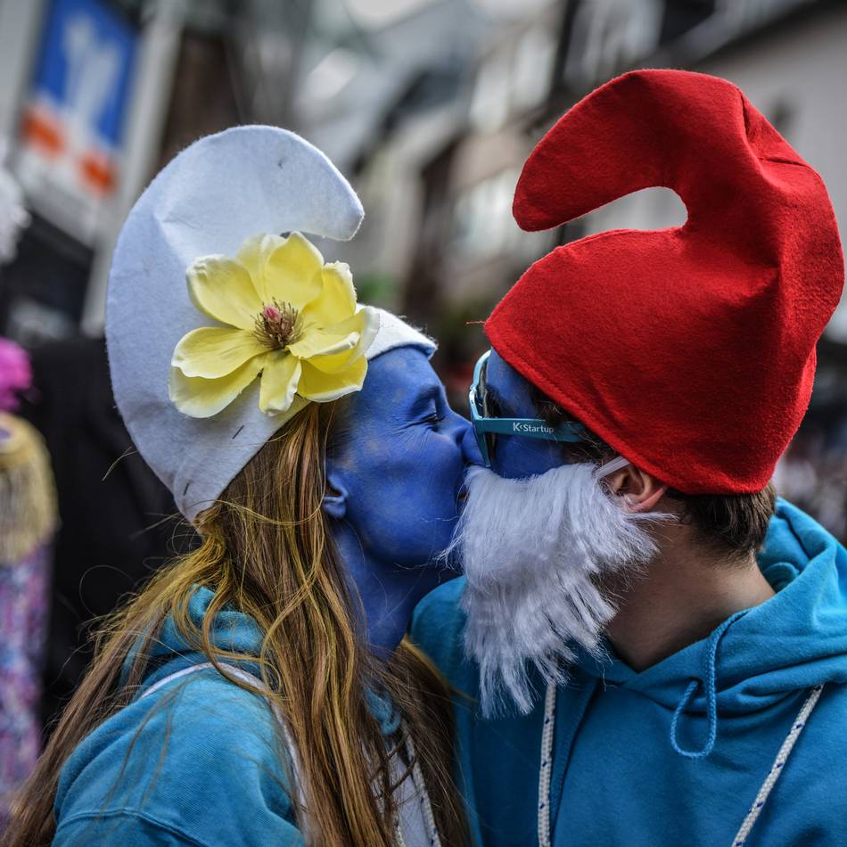 Fünf Fakten zu Karneval am Arbeitsplatz: Darf mein Chef mir den Rosenmontag verbieten?