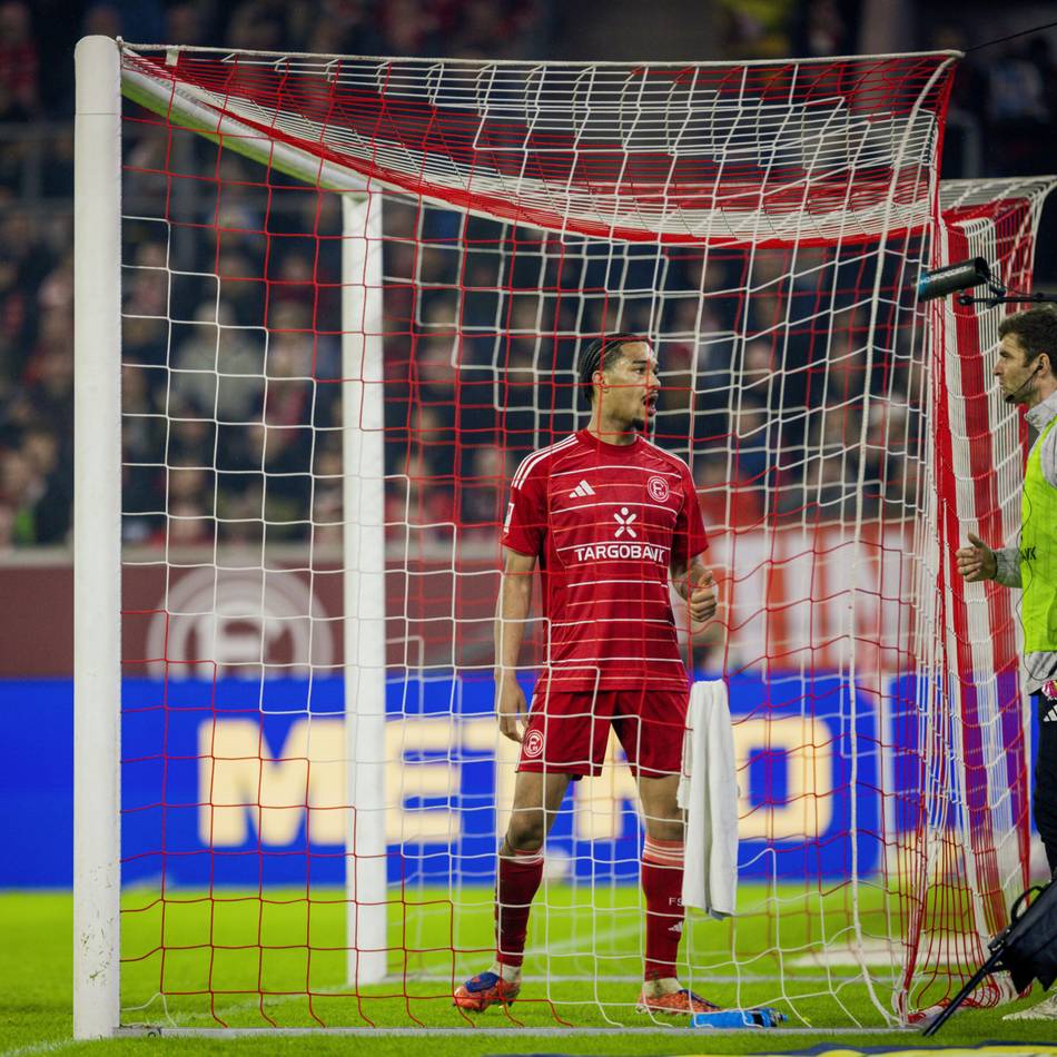 Im Sommer ausgezeichnet, gegen Bielefeld ein Acker: „Der Platz ist desaströs“ – Fortuna-Ärger über schlechten Rasen in der Arena