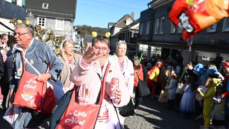 Rosenmontagszug in Hückeswagen: Jecke Mitstreiter gesucht für den „Rä-Te-Ma-Teng“