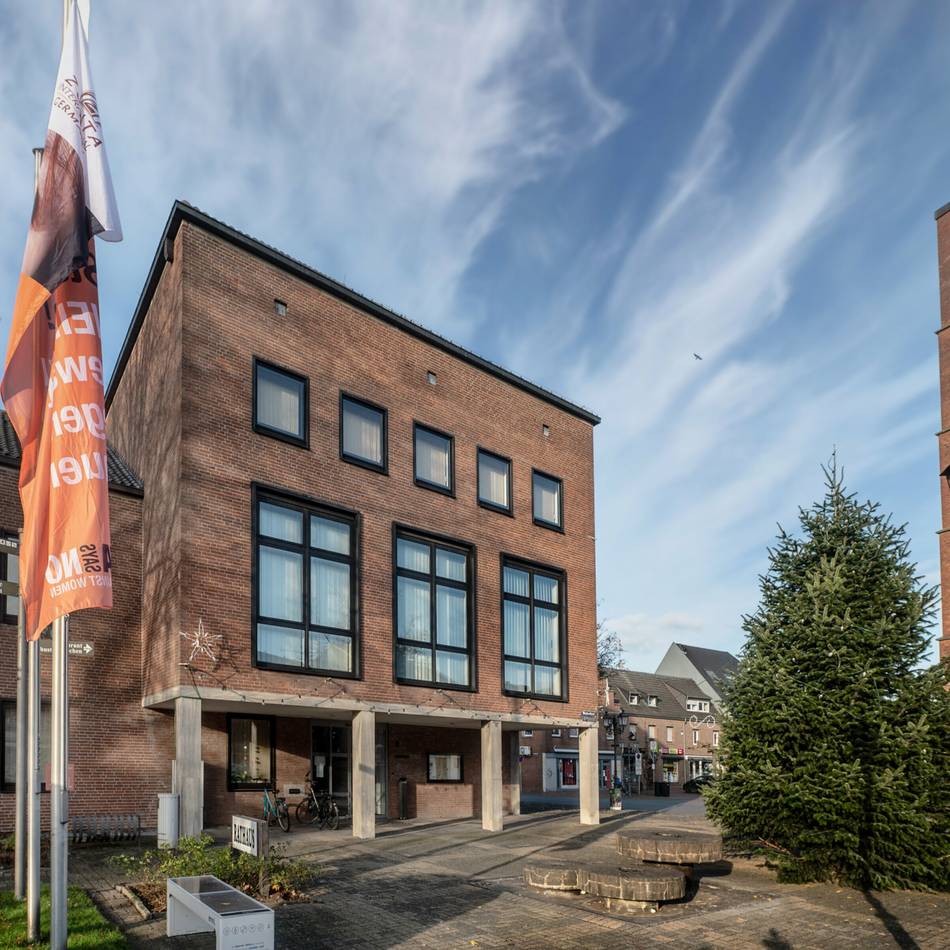 Kostenschätzungen liegen vor: Millionen-Streit um Zukunft des Uedemer Rathauses