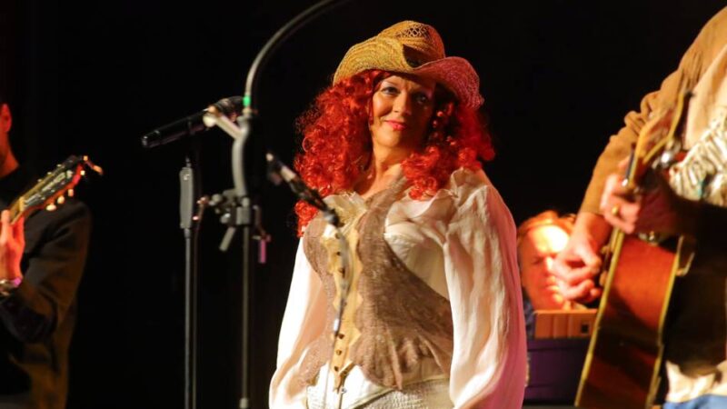 Musikrevue „Nashville Live“: Country-Welthits in der Rheinberger Stadthalle