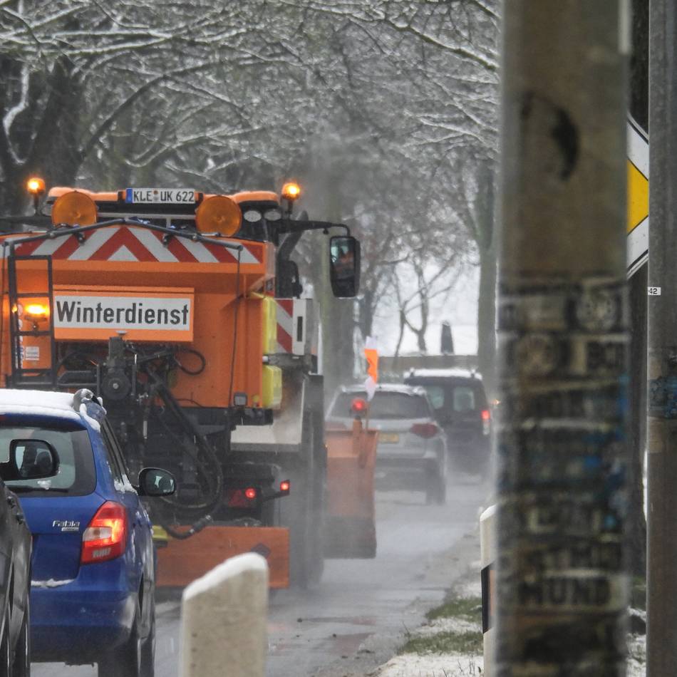 Außergewöhnlicher Wochenstart: Nach Glättewarnung – so war die Lage im Verkehr und an den Schulen