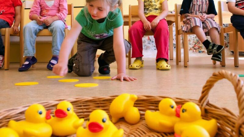 Kinderbetreuung in Leverkusen: Angebot und Nachfrage in Kitas gehen nach wie vor weit auseinander