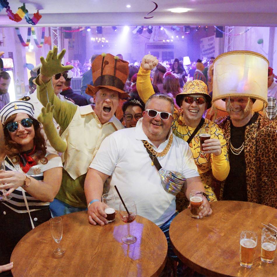 Karnevalspartys in Sonsbeck: Jungschützen lassen es zu Karneval wieder dreimal krachen