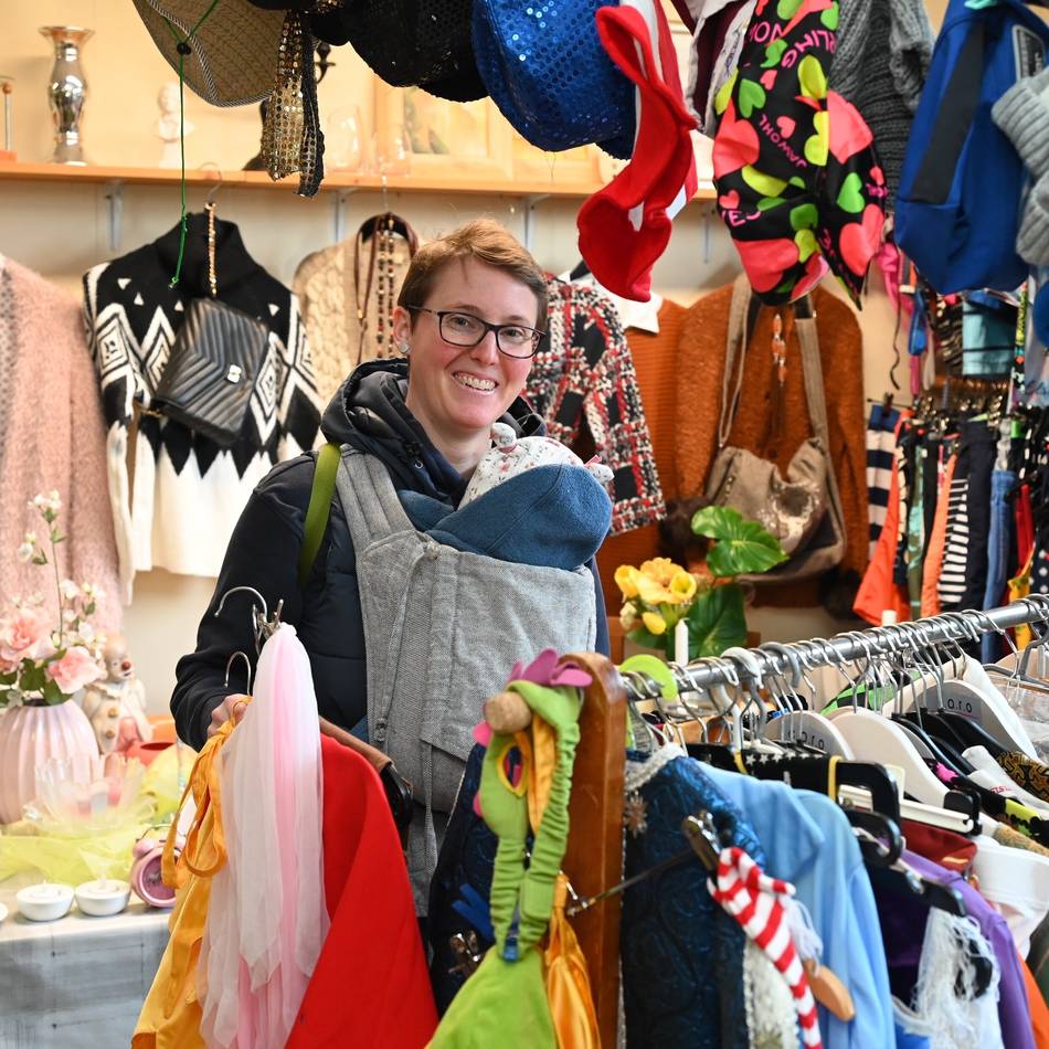 Secondhand aus Hückeswagen: Jeck und günstig: kreative Kostüme aus der Kleiderkammer