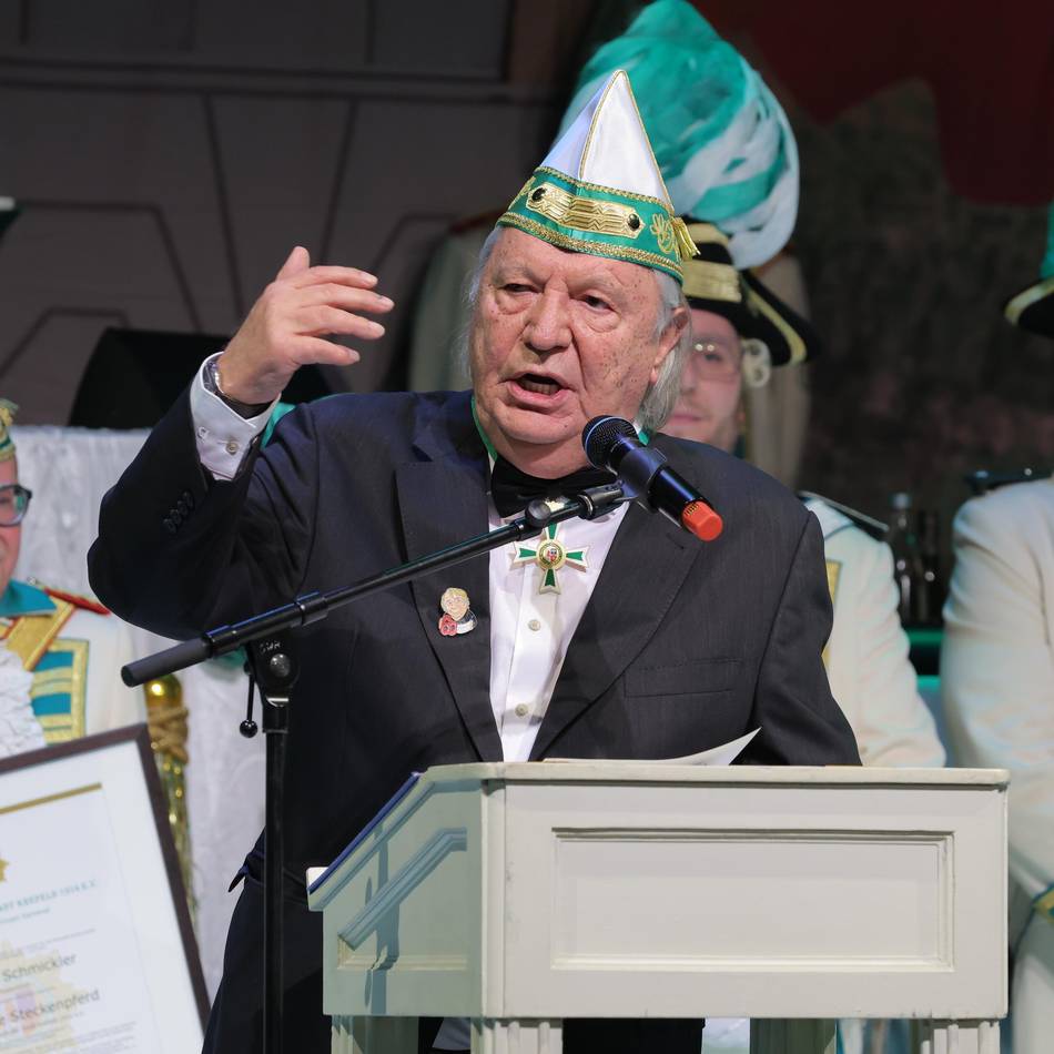 Steckenpferd für Wilfried Schmickler: „Seien Sie zivil, aber ungehorsam“