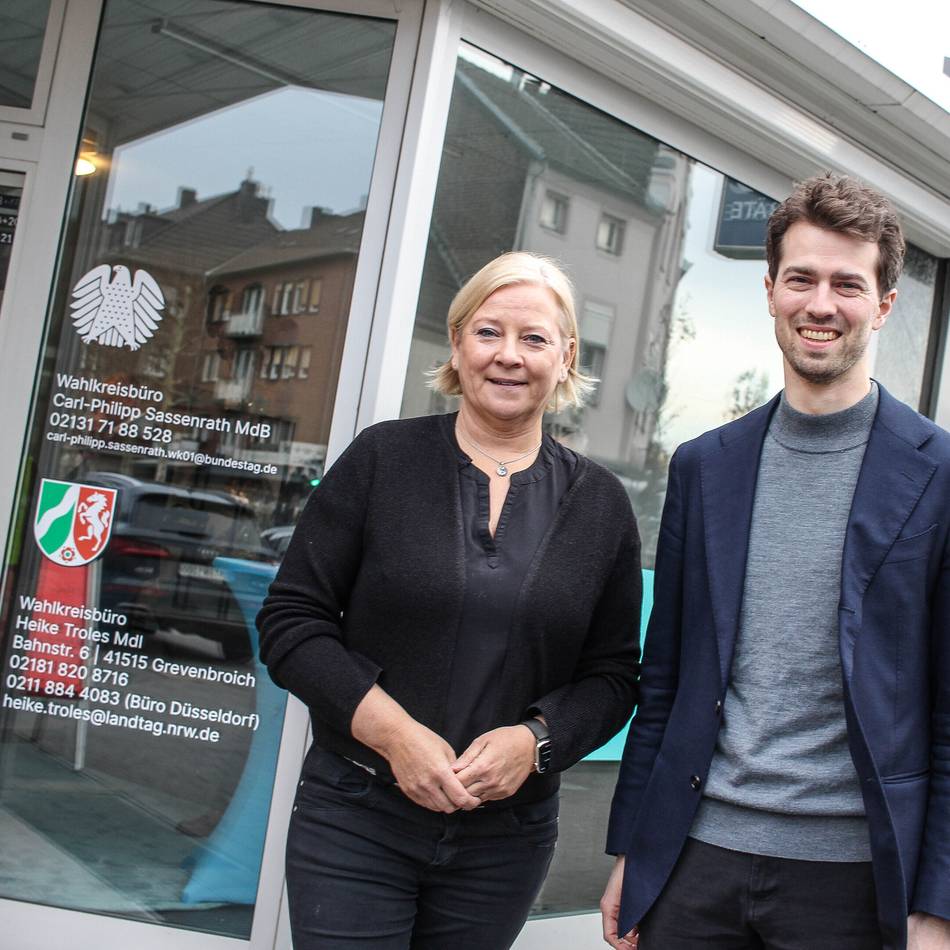 Die Union in Grevenbroich: CDU-Politiker eröffnen Wahlkreisbüro an der Bahnstraße