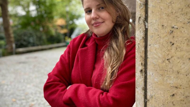 Dormagener Young Adult Roman-Autorin: „Mich interessieren Menschen, die sich suchen und finden müssen“