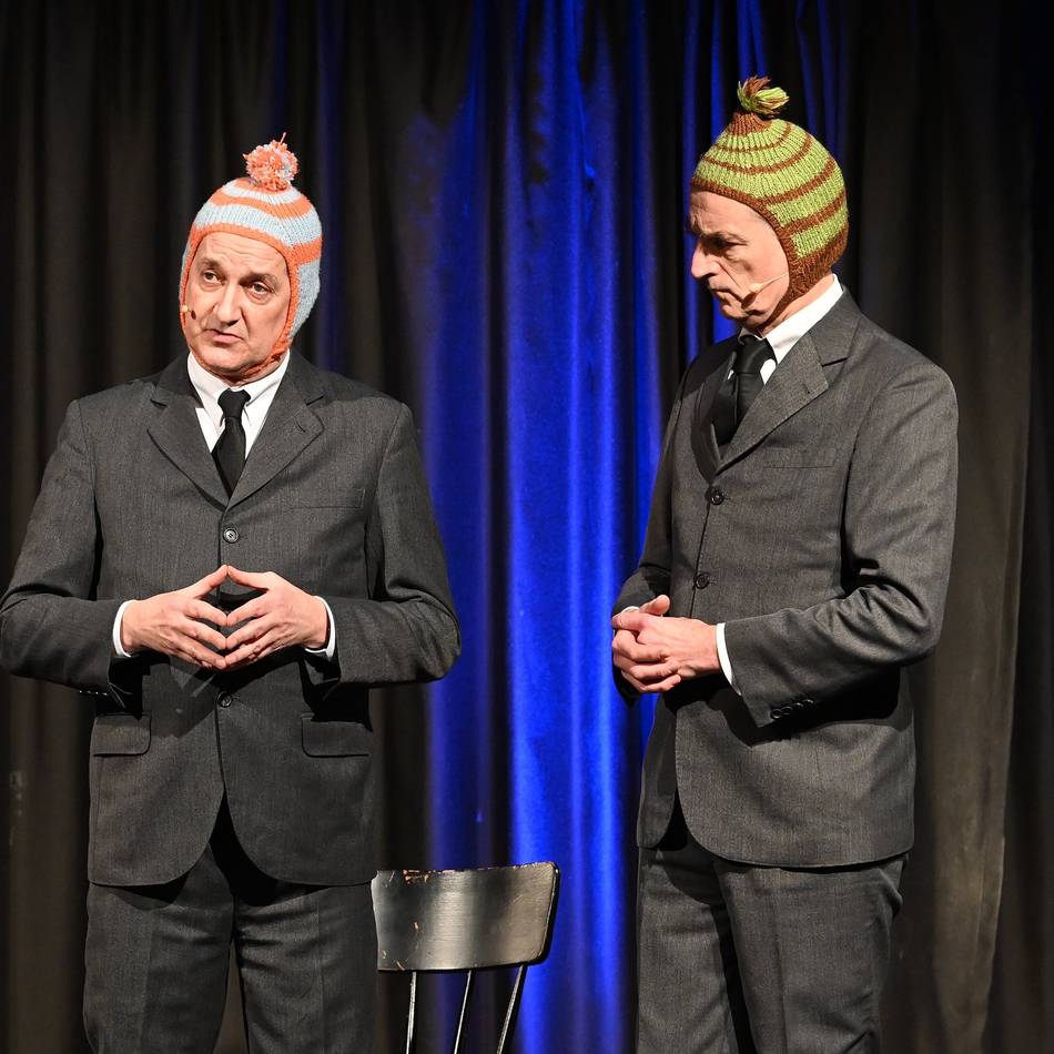 Comedy in Wermelskirchen: Absurder Irrsinn als Gesamtkunstwerk