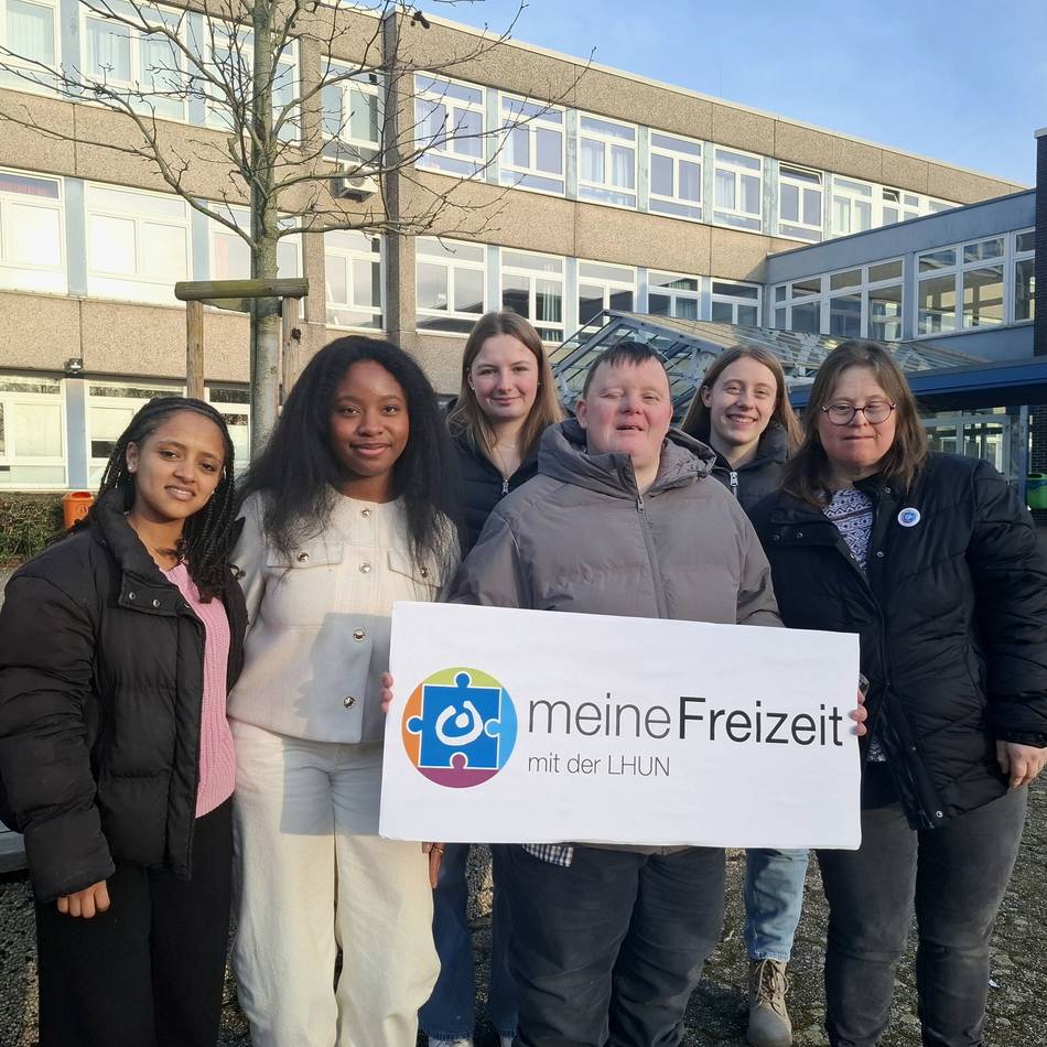 „Ein Einsatz, der berührt“: Xantener Schülerinnen sammeln Spende für Menschen mit Handicap