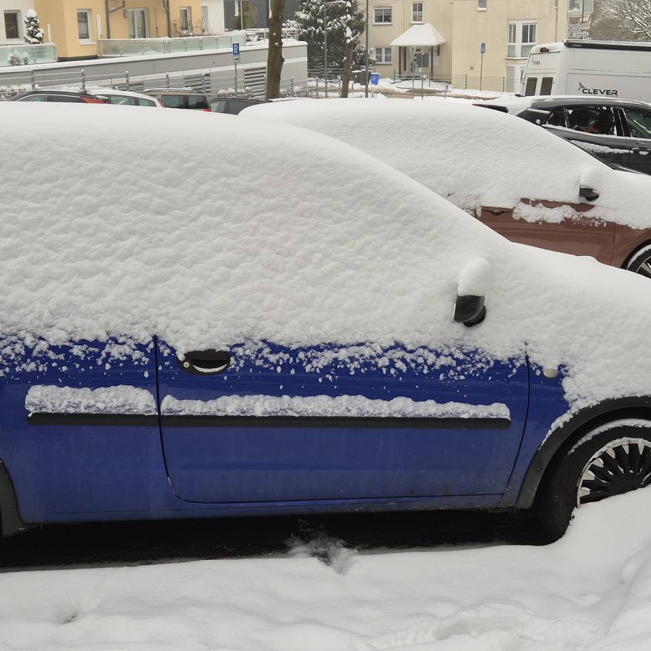Winter in Wermelskirchen: Der Schnee brachte (fast nur) die Busse zum Stehen