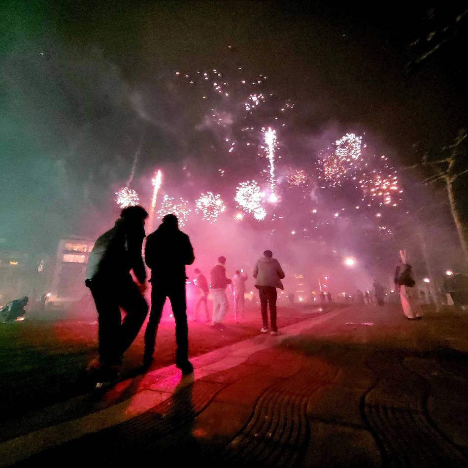 Silvester in Düsseldorf: Mann in der Altstadt niedergestochen – Bilanz der Einsatzkräfte