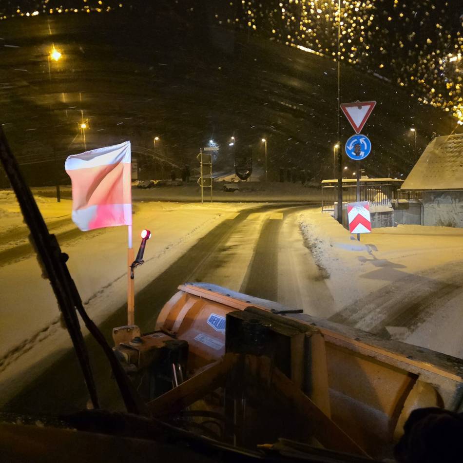 Unterwegs mit dem Hückeswagener Bauhof: Wenn das Schneeräumen unmöglich wird