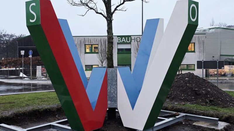 Kreisverkehr am gemeinsamen Bauhof: Wipperfürther Kompassrose von Hückeswagener Firma