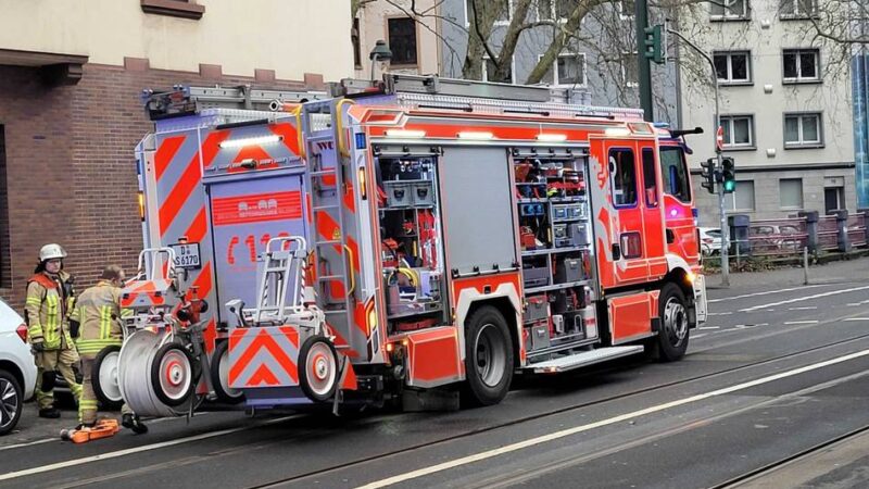 Feuerwehreinsatz in Düsseldorf: Bahnverbindung vom Bilker S-Bahnhof in Richtung Südwesten kurzzeitig unterbrochen