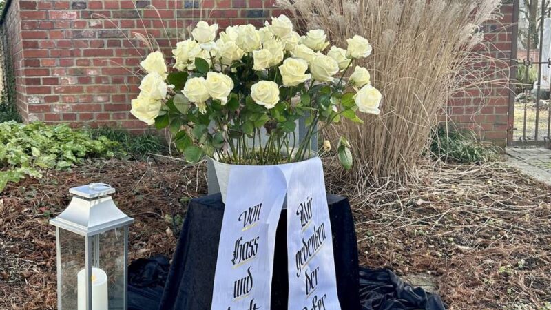 Veranstaltung in der St. Josef Kapelle : Wie in Neuss an die Opfer des Holocausts gedacht wird