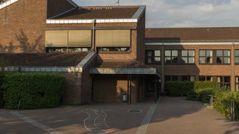 Diebstahl in Schule in Korschenbroich: Geld bei Einbruch in Andreas Grundschule gestohlen