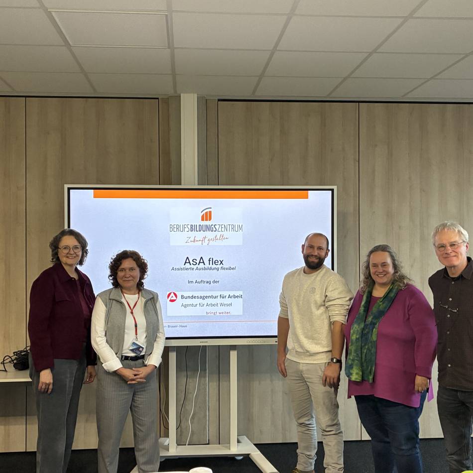 Angebot im Kreis Kleve: Dieses Programm hilft Jugendlichen durch die Berufsausbildung