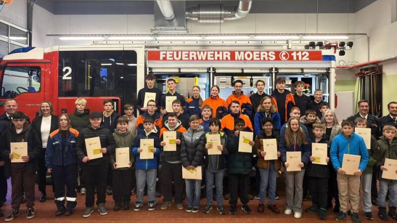 Nachwuchs für die Feuerwehr: Diese 22 Jugendlichen starten in Moers ins Ehrenamt