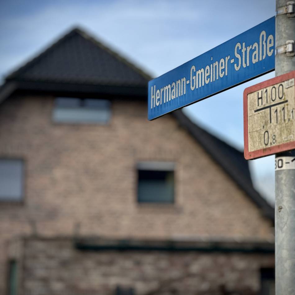 Vorwürfe gegen Kinderdorf-Gründer: Kleve will Hermann-Gmeiner-Straße umbenennen