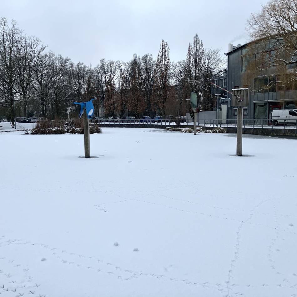 Schneefotos aus Kaarst: Der Stadtpark ist in Weiß gehüllt