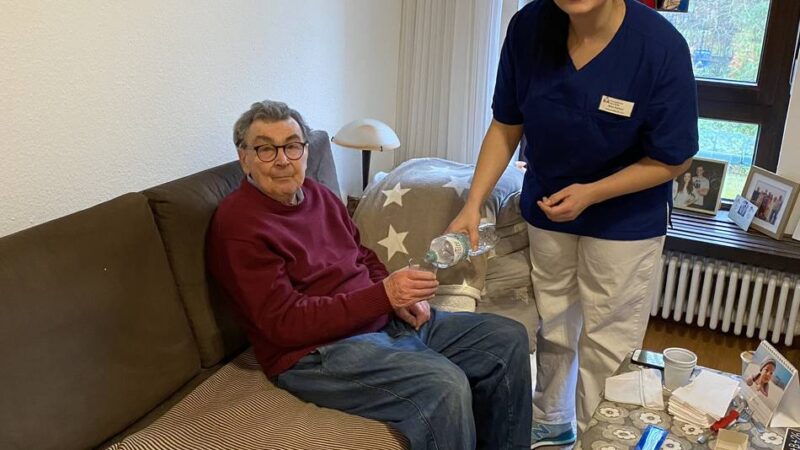 Erfolgreiche Integration in Krefeld: „Ohne unsere ukrainischen Mitarbeitenden müssten wir Betten reduzieren“