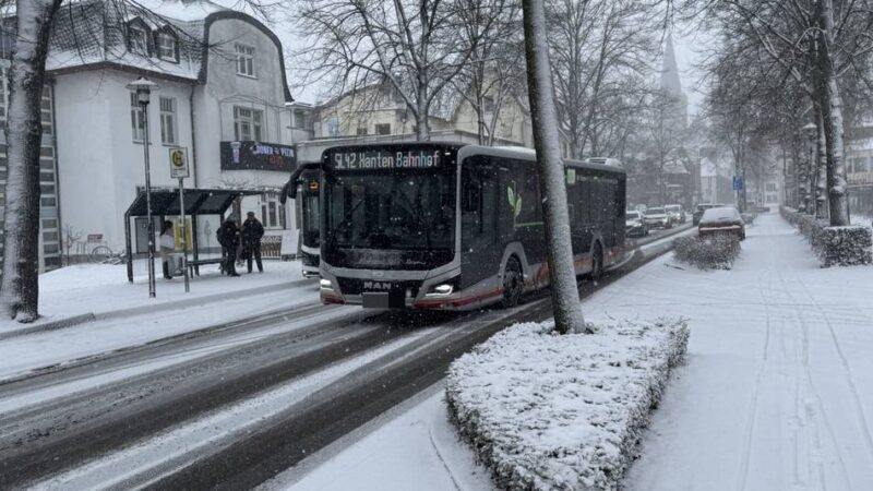 Grundschulen informieren die Eltern: Starker Schneefall in Xanten – Beeinträchtigungen im Schulbusverkehr möglich