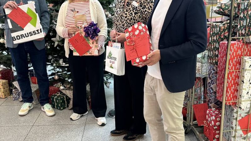 Aktion in Mönchengladbach: Klinik-Personal erfüllt 130 Kinderwünsche