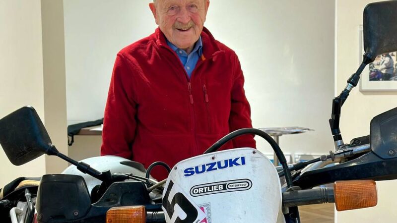 Neue Ausstellung in Grevenbroich: 40 Jahre Abenteuer auf zwei Rädern – Motorrad-Reisefotos im Museum