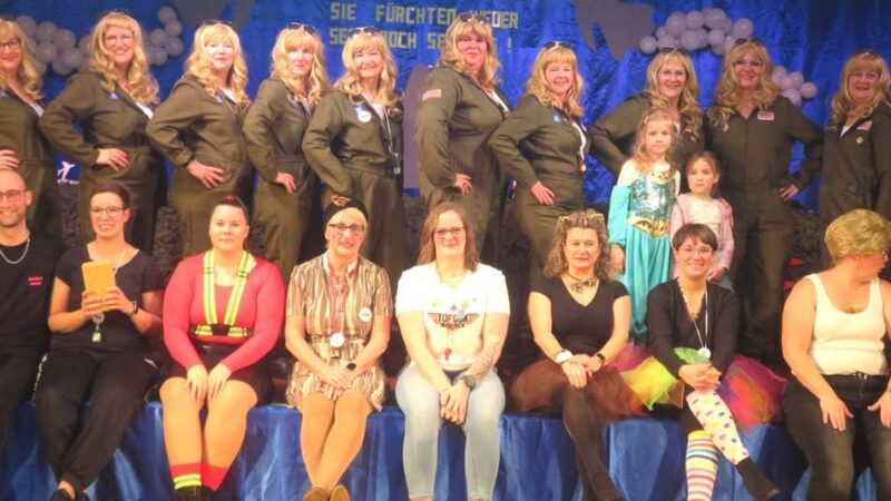 KFD-Büttensitzungen in Menzelen: Mit Überschallgeschwindigkeit zur guten Laune