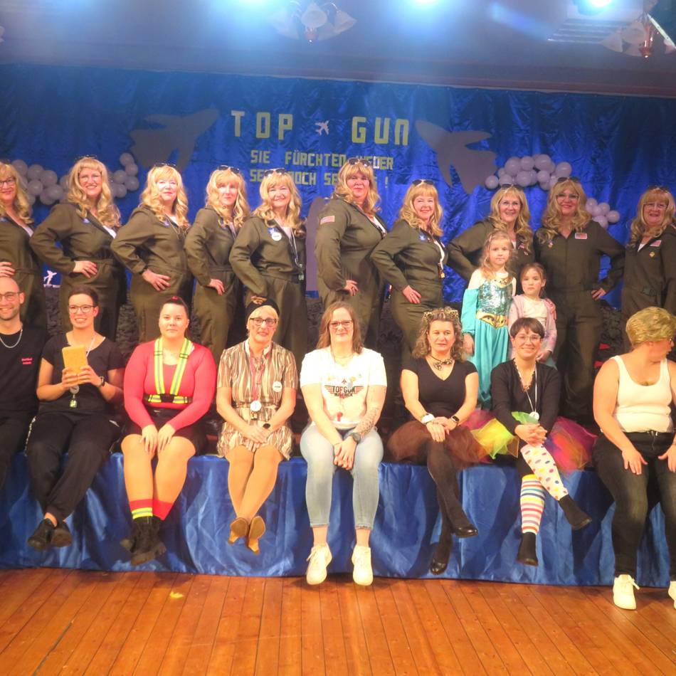 KFD-Büttensitzungen in Menzelen: Mit Überschallgeschwindigkeit zur guten Laune