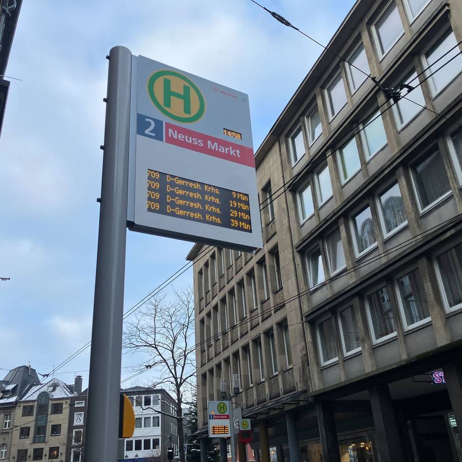 Straßenbahn in Neuss mit Kinderstimmen bespielt: Rheinbahn zieht Fazit zu Projekt