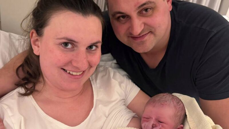 Klinikum Leverkusen: Theo ist das Neujahrsbaby 2026