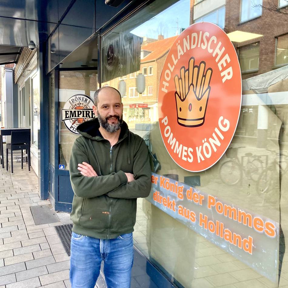 Gocher Gastronom öffnet Filiale in Wesel: Wie der „Holländische Pommes König“ die Weseler überzeugen will