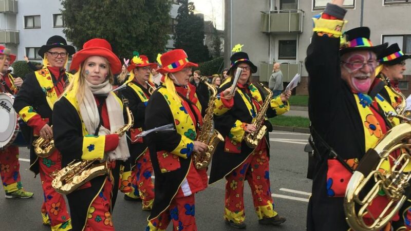 Karneval in Kamp-Lintfort: Was man zum Rosenmontagszug 2026 wissen muss