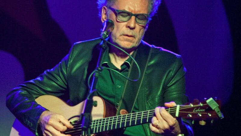 Reidar Jensen im Hückeswagener Haus Zach: Akustische Poesie mit zwei Gitarren und facettenreichen Musikern