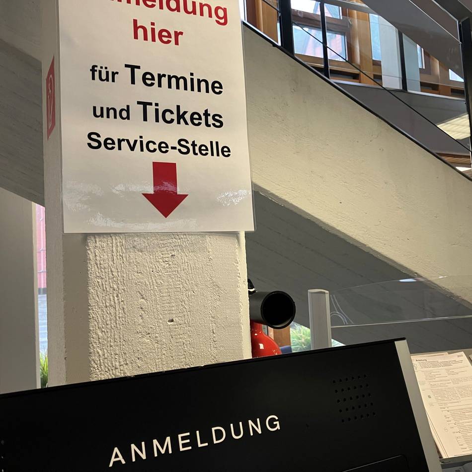 Personalmangel im Kempener Rathaus: Stadt kürzt Öffnungszeiten der Service-Stellen