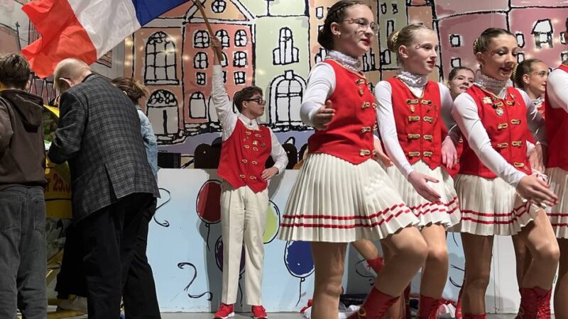 Jede Menge Gewinner: Hauptziehung der Werbering-Verlosung mit närrisch guter Laune